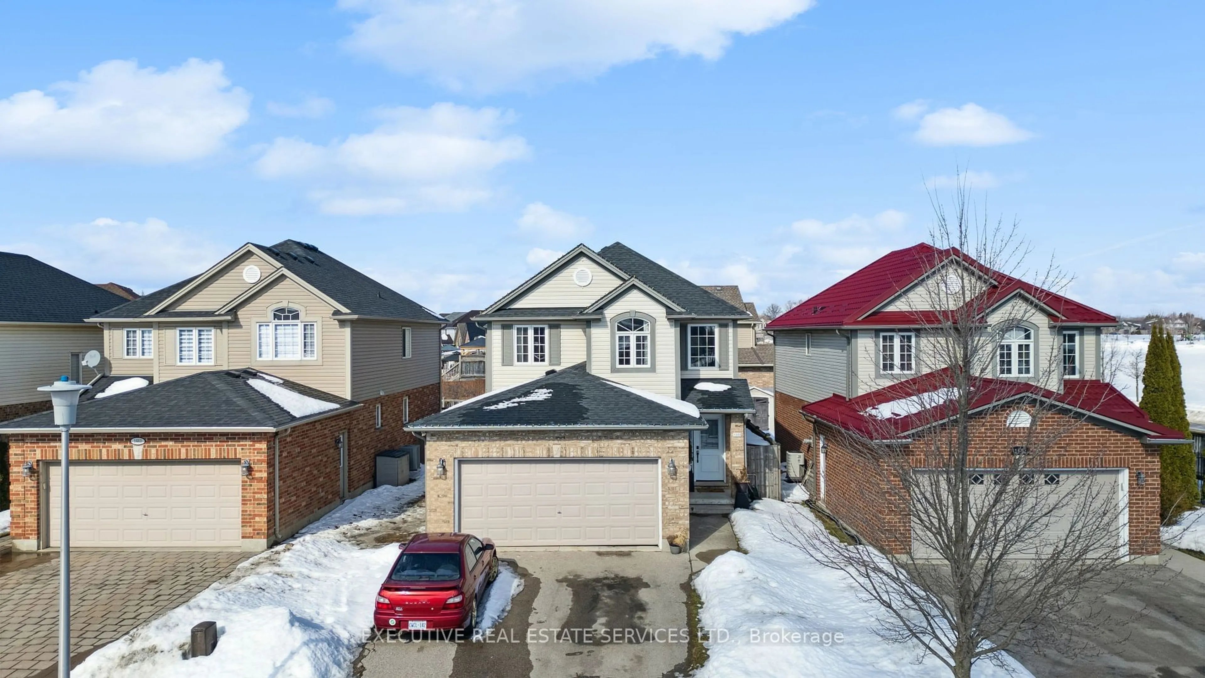 A pic from outside/outdoor area/front of a property/back of a property/a pic from drone, street for 1666 Mcneil Rd, London Ontario N6M 0A3