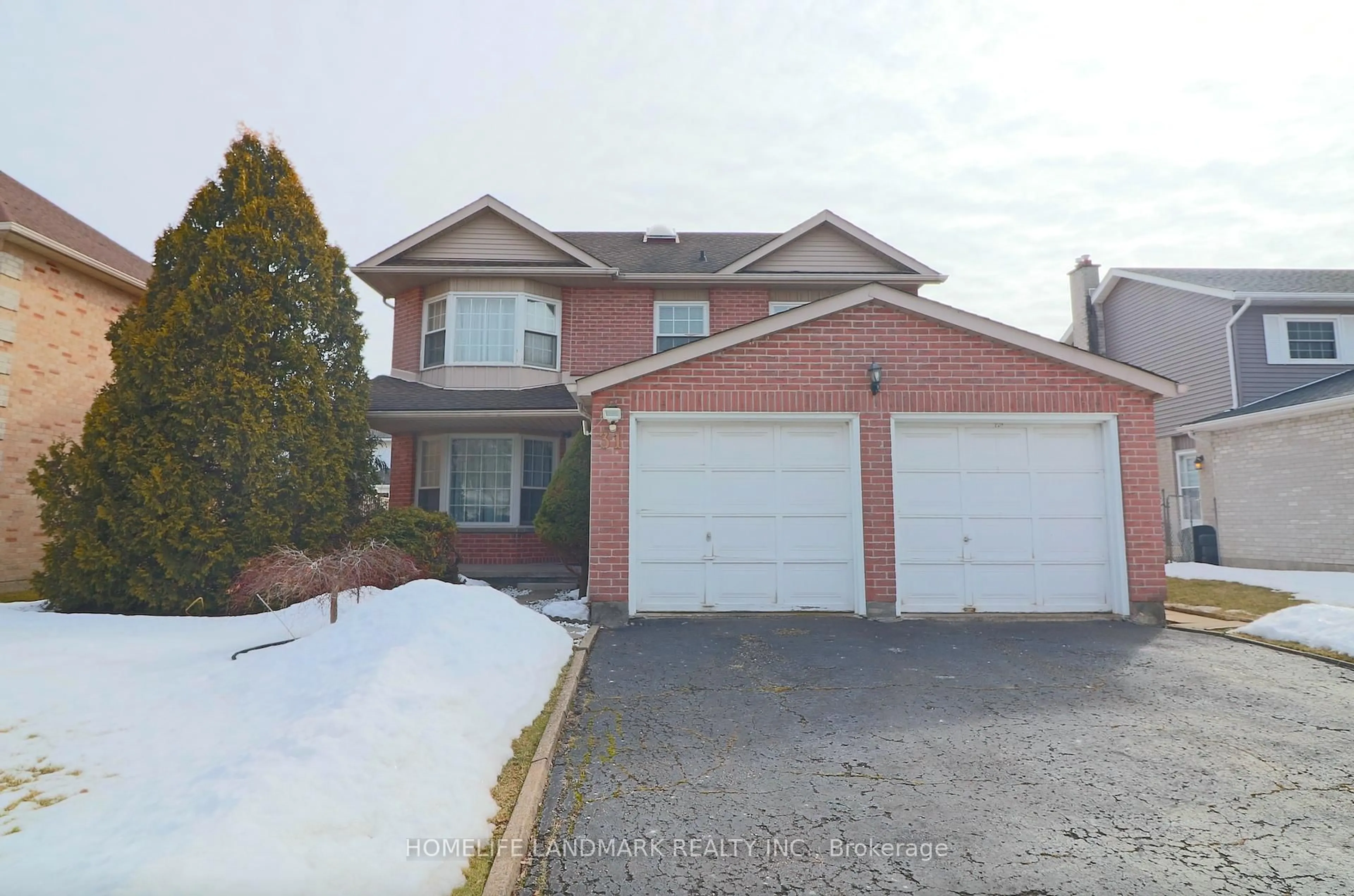 Home with brick exterior material, street for 31 Carmine Cres, St. Catharines Ontario L2S 3M3