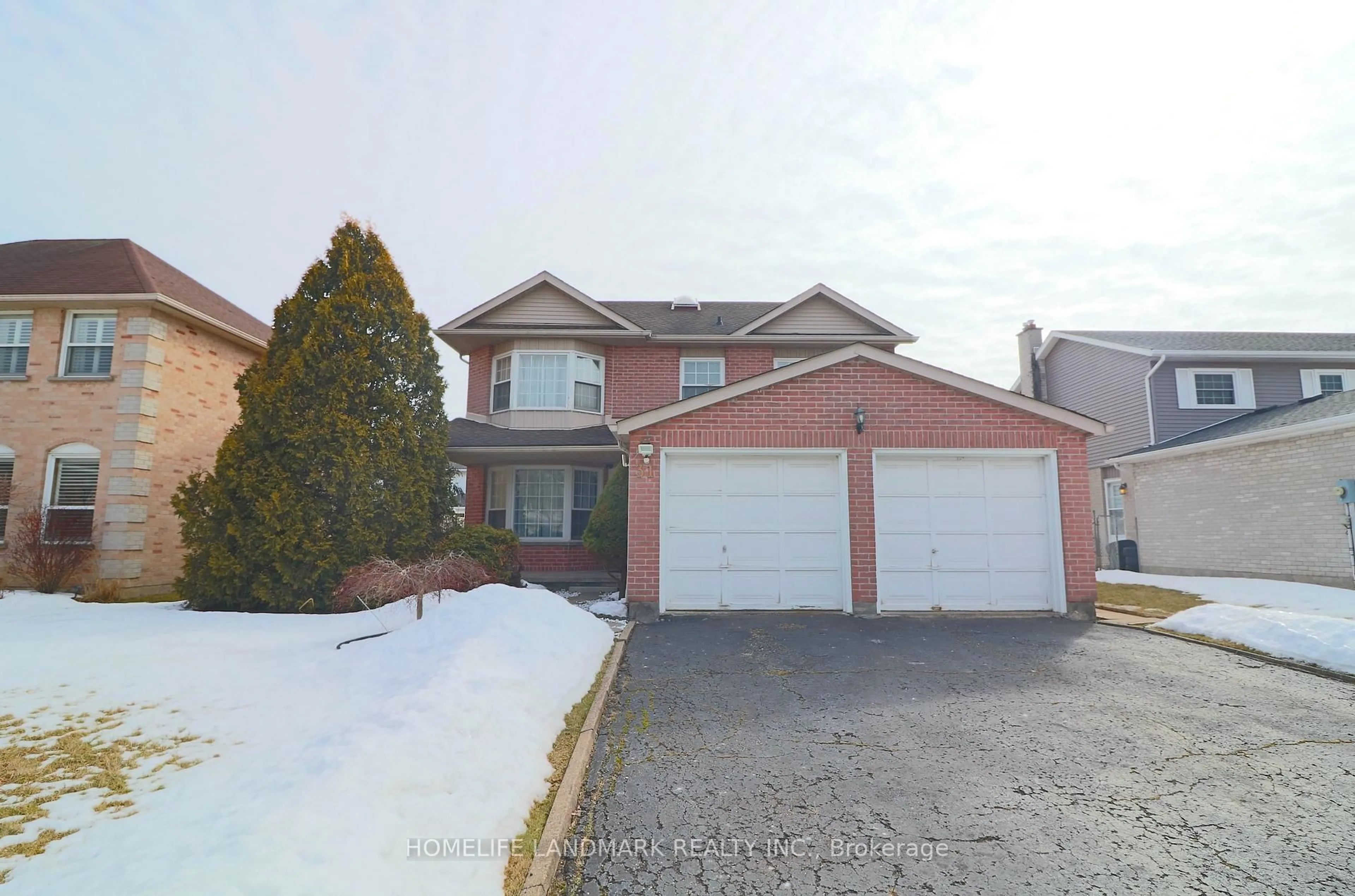 Unknown for 31 Carmine Cres, St. Catharines Ontario L2S 3M3