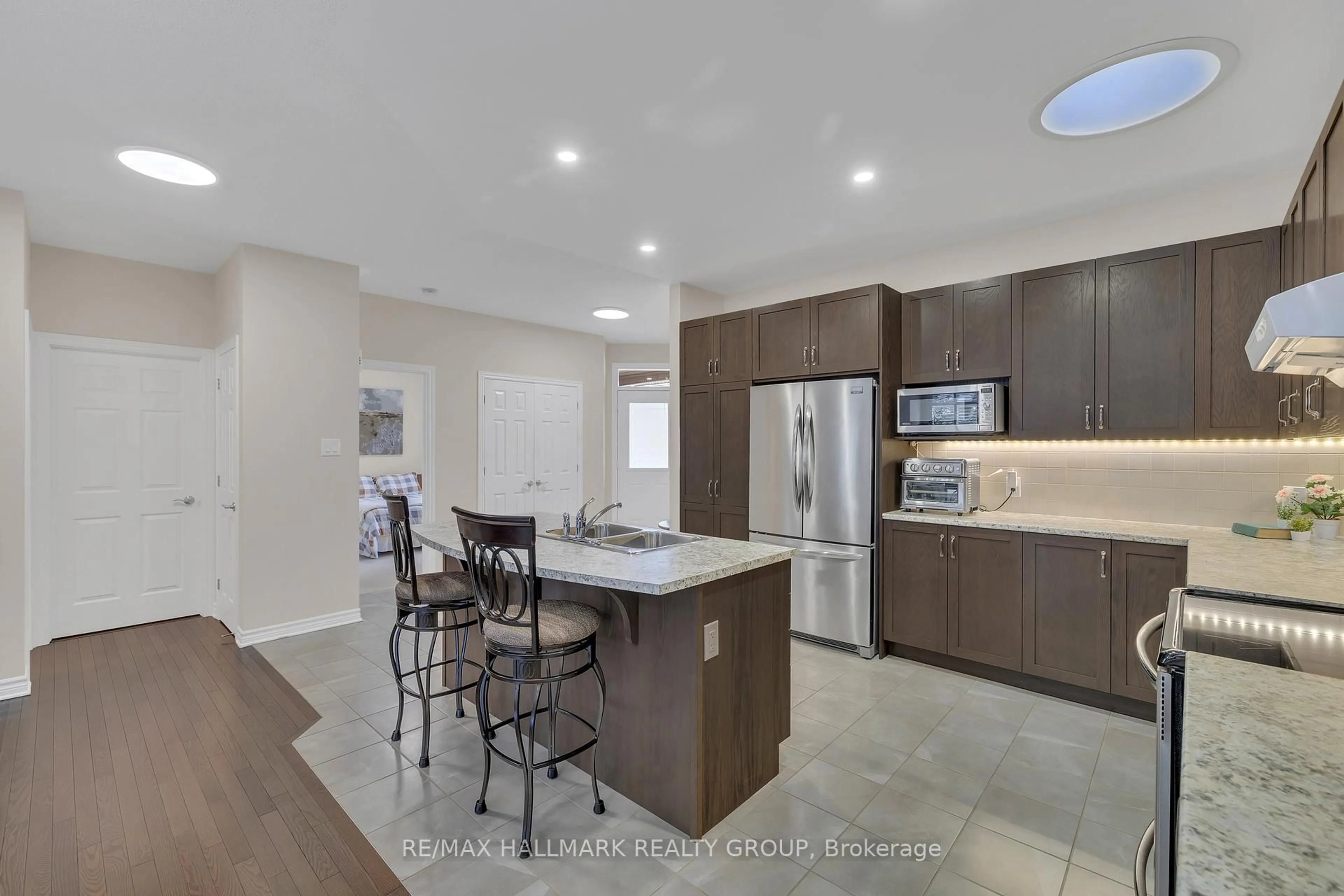 Open concept kitchen, ceramic/tile floor for 251 Royal Landing Gate, North Grenville Ontario K0G 1J0