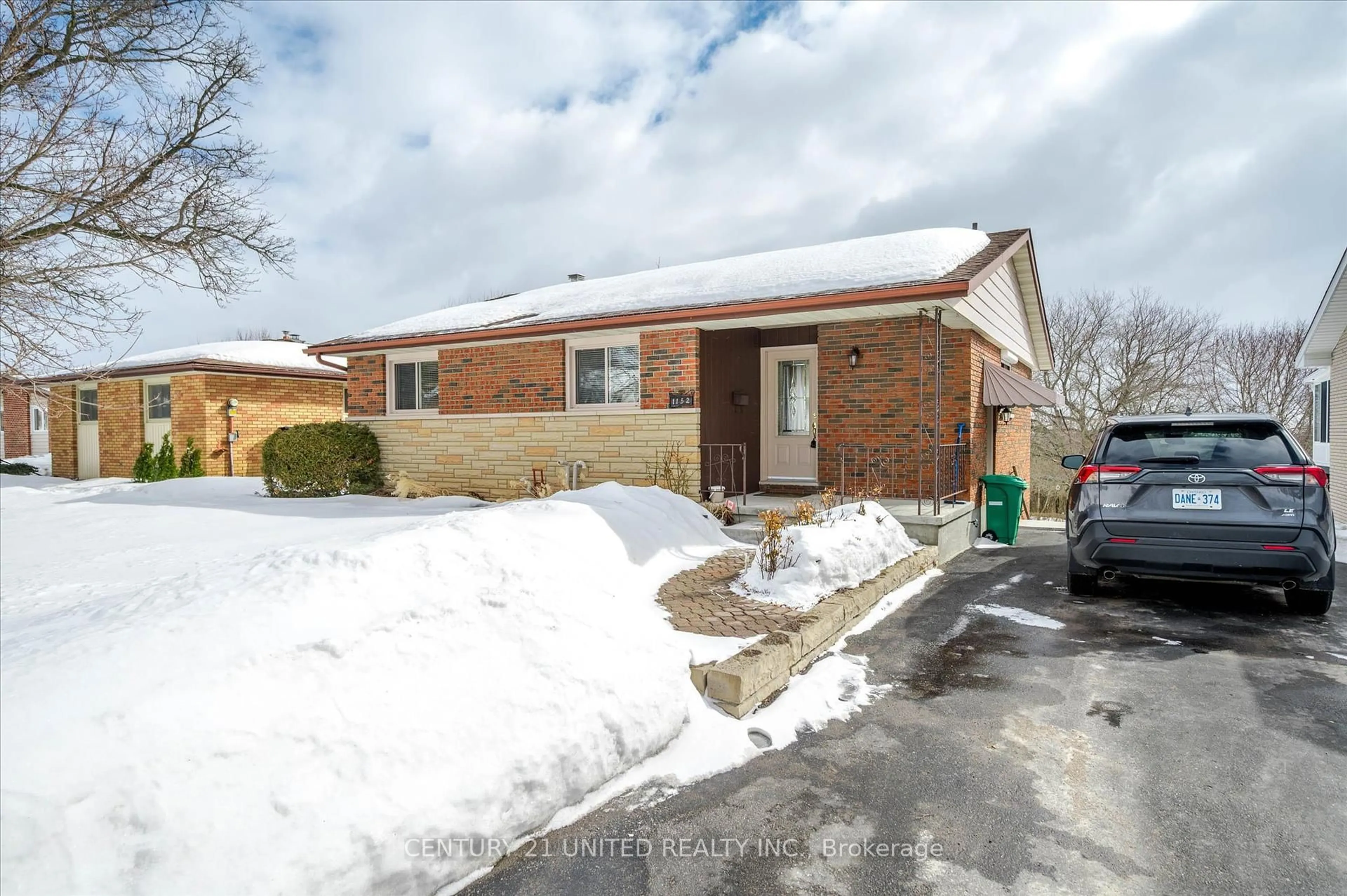 Home with brick exterior material, street for 1152 Cabot St, Peterborough Ontario K9H 6W9