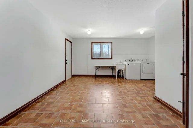 Additional property image - 949 Highland Rd