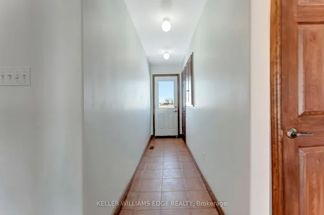 Additional property image - 949 Highland Rd