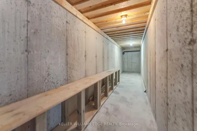 Additional property image - 949 Highland Rd