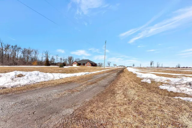 Additional property image - 949 Highland Rd