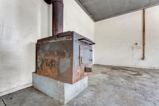Additional property image - 949 Highland Rd