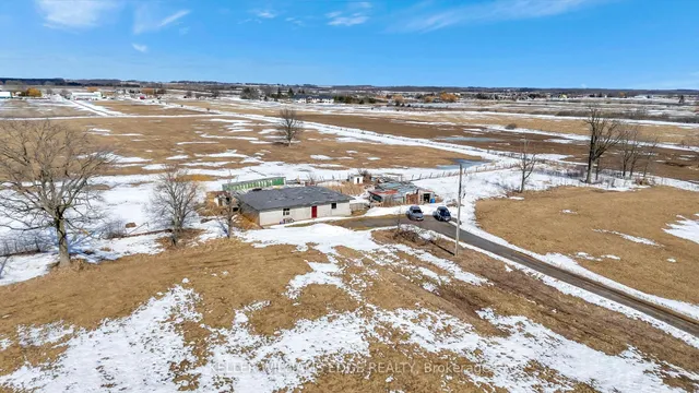 Additional property image - 949 Highland Rd