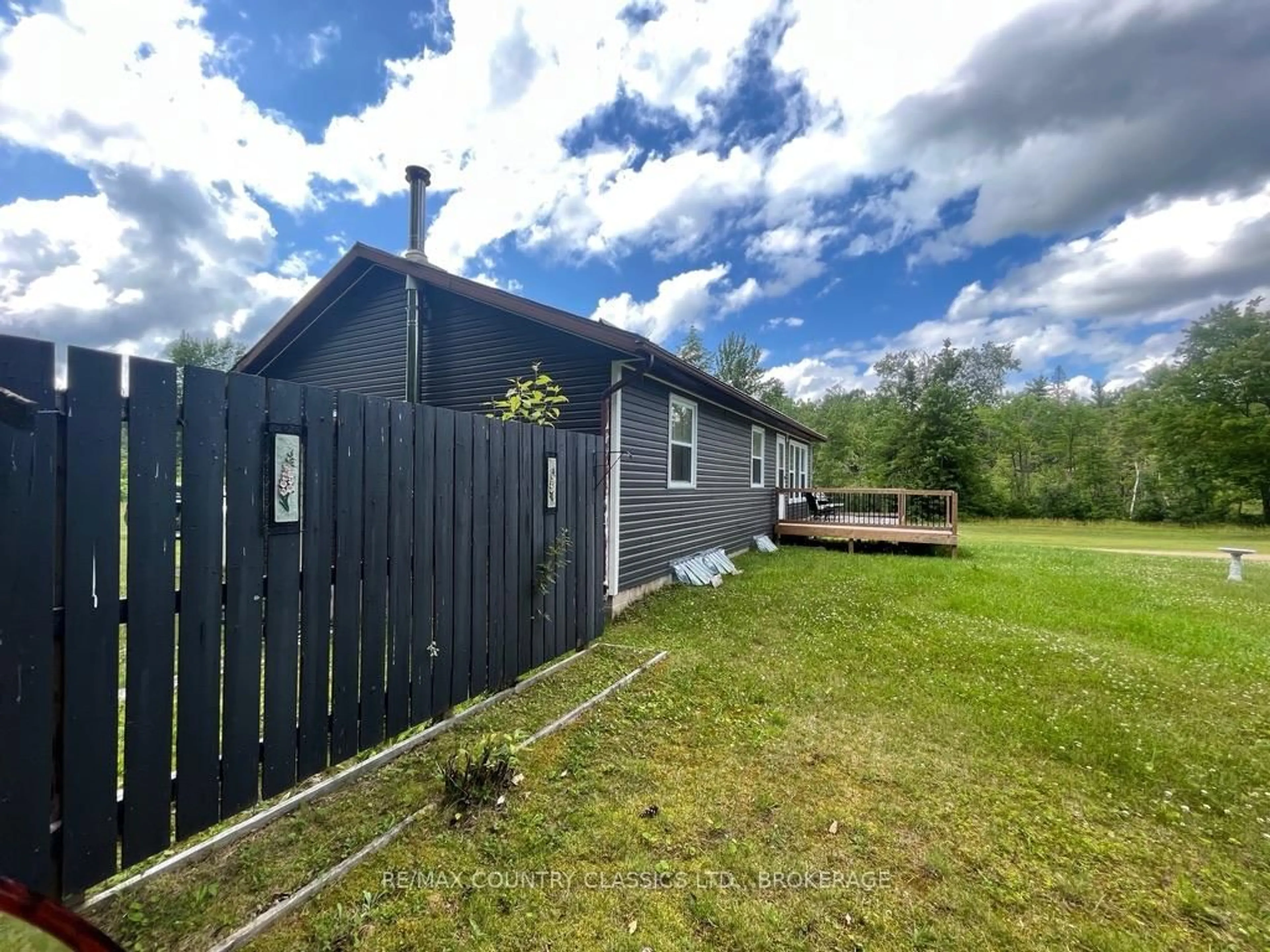 A pic from outside/outdoor area/front of a property/back of a property/a pic from drone, unknown for 14756 Highway 41, North Frontenac Ontario K0H 1K0