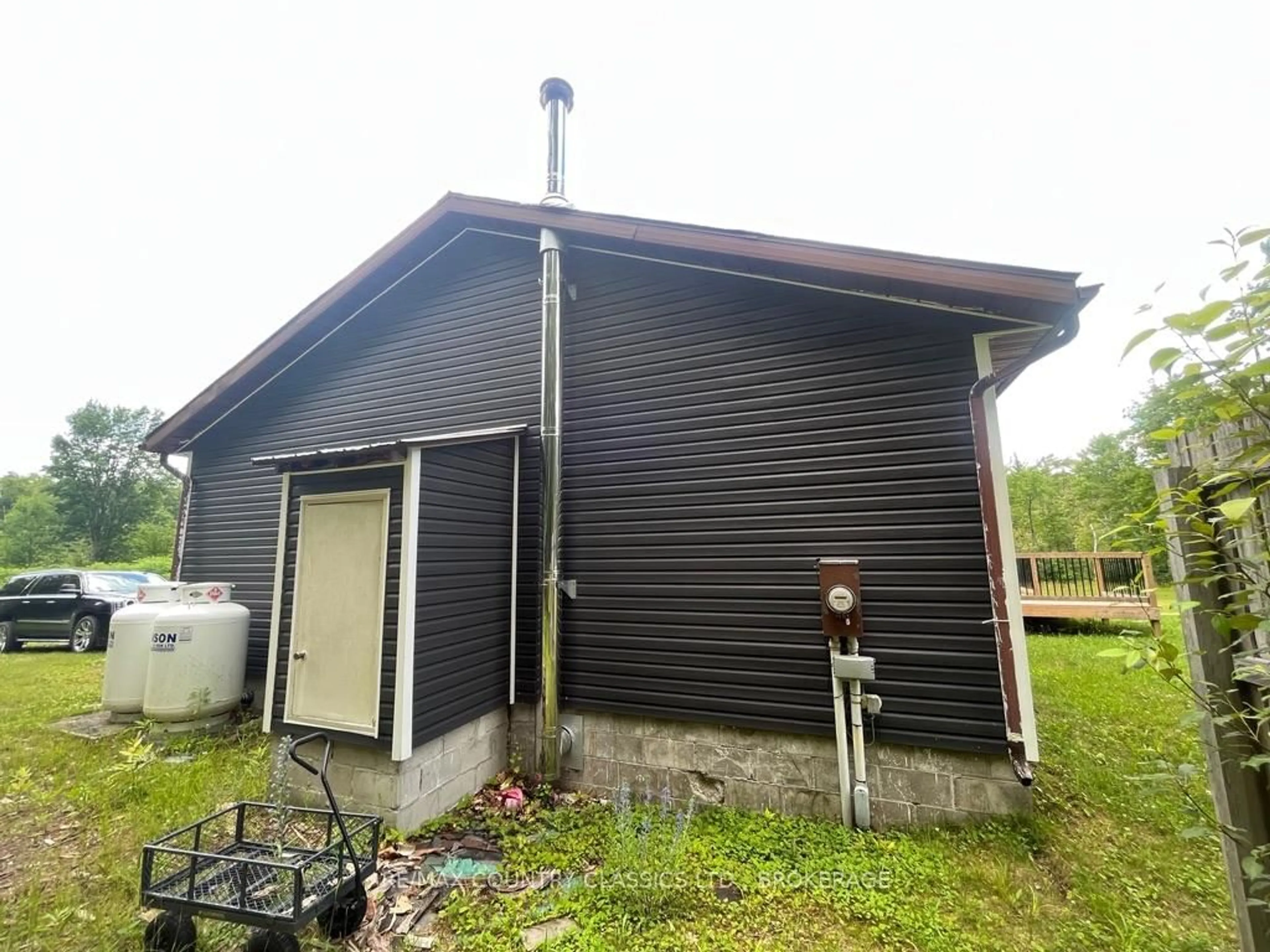 Shed for 14756 Highway 41, North Frontenac Ontario K0H 1K0