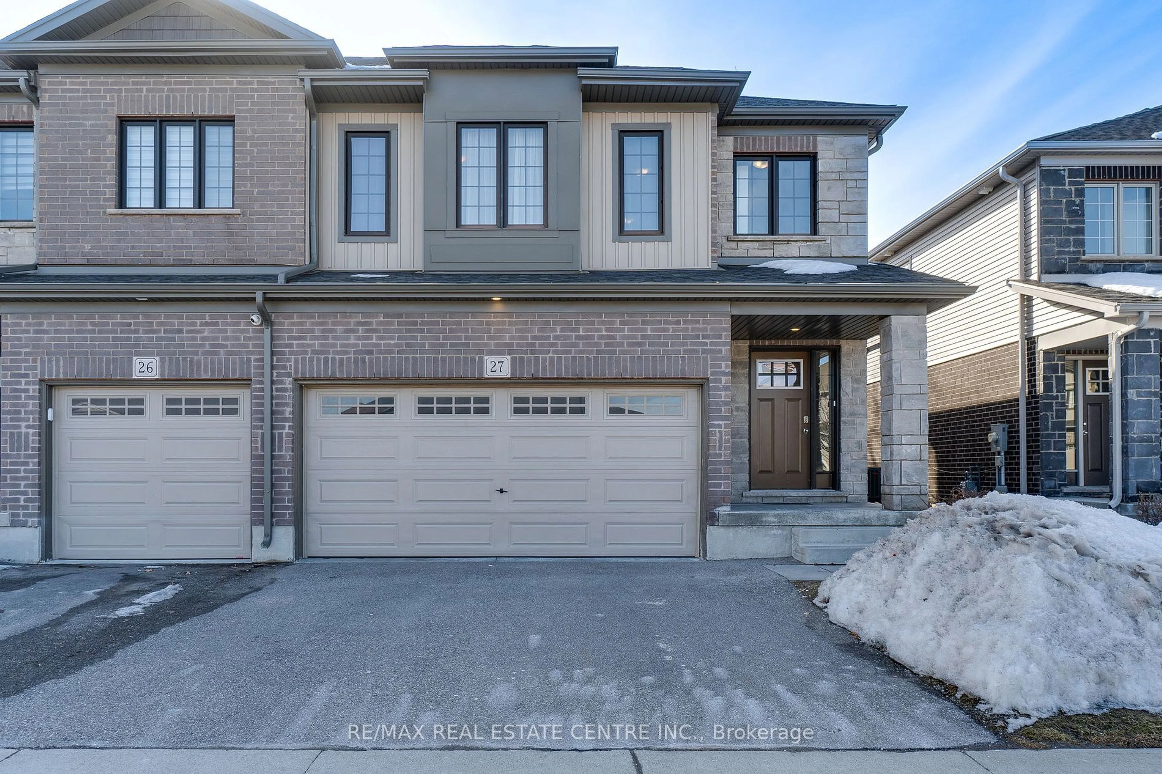 Home with brick exterior material, street for 135 Hardcastle Dr #27, Cambridge Ontario N1S 0B6