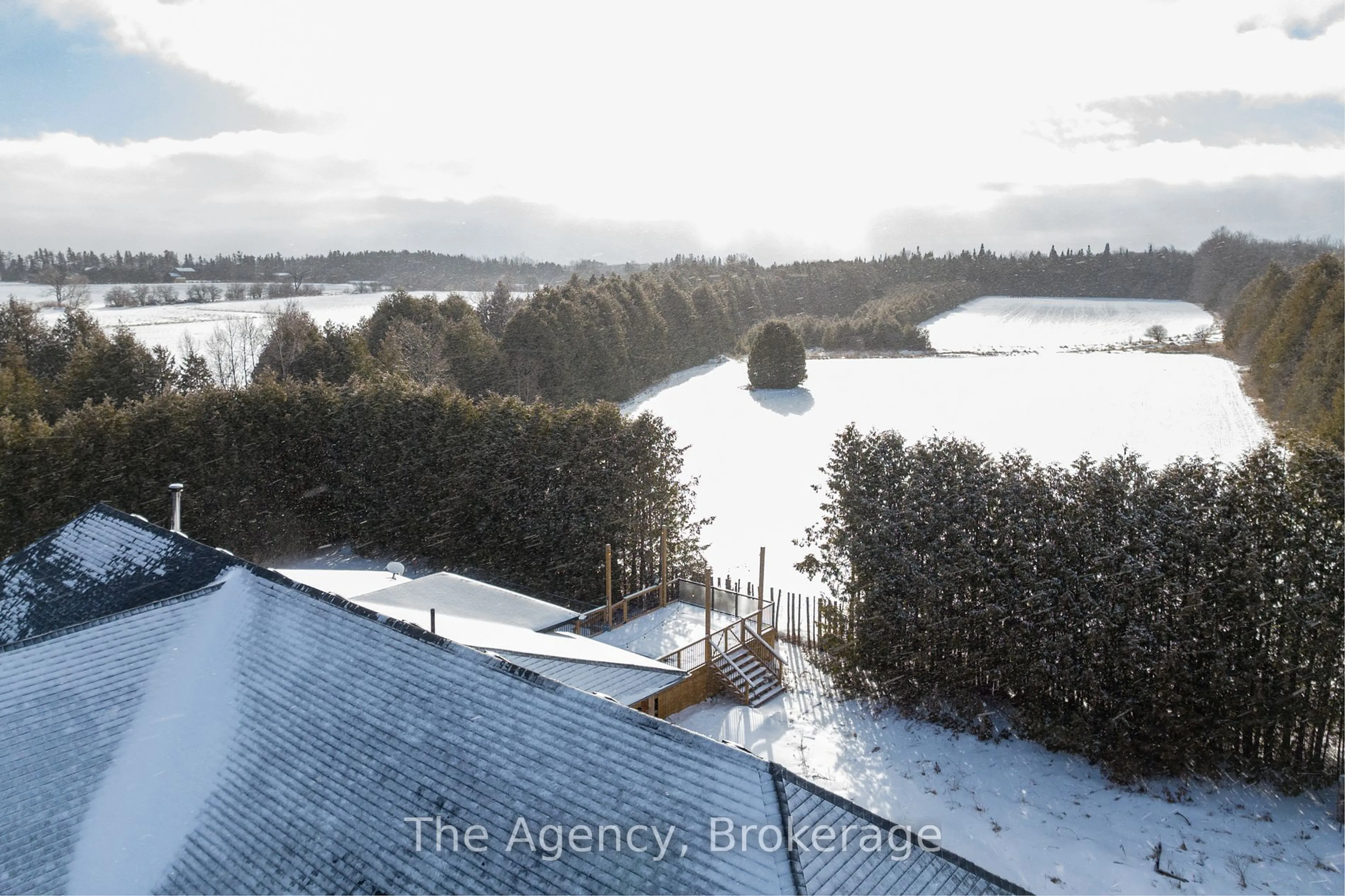 A pic from outside/outdoor area/front of a property/back of a property/a pic from drone, water/lake/river/ocean view for 634060 Highway 10 High, Mono Ontario L9W 5P4