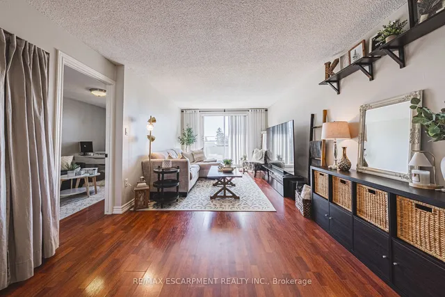 Additional property image - 893 Concession St Unit 201
