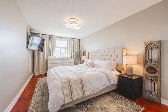 Additional property image - 893 Concession St Unit 201