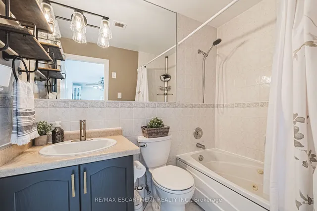 Additional property image - 893 Concession St Unit 201