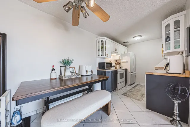 Additional property image - 893 Concession St Unit 201