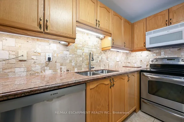 Additional property image - 2000 Creekside Dr Unit 501
