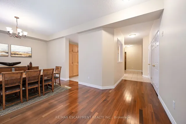 Additional property image - 2000 Creekside Dr Unit 501