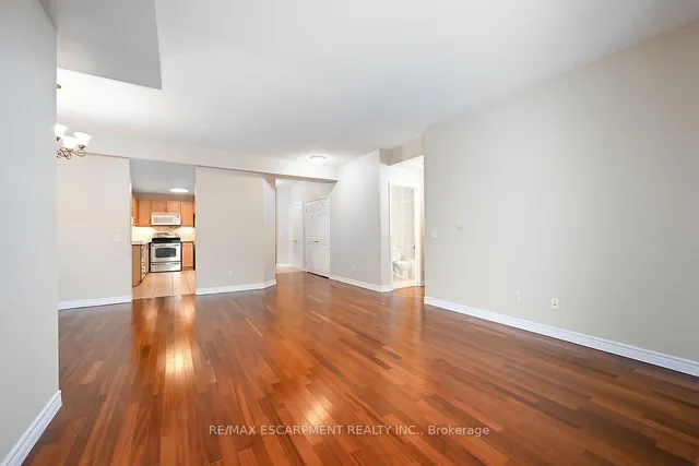 Additional property image - 2000 Creekside Dr Unit 501