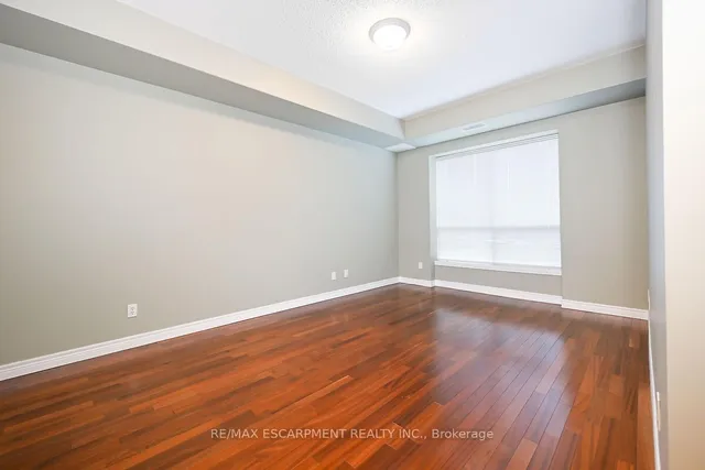 Additional property image - 2000 Creekside Dr Unit 501