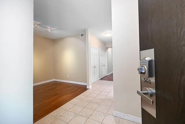 Additional property image - 2000 Creekside Dr Unit 501