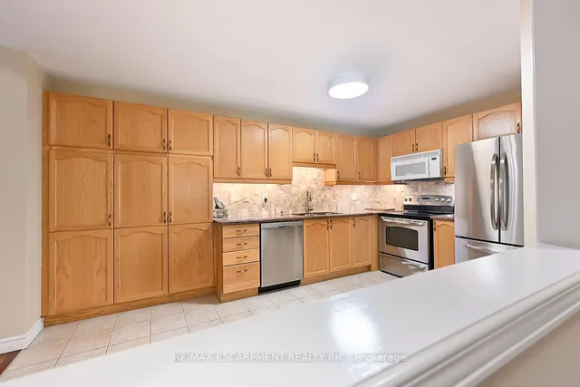 Additional property image - 2000 Creekside Dr Unit 501