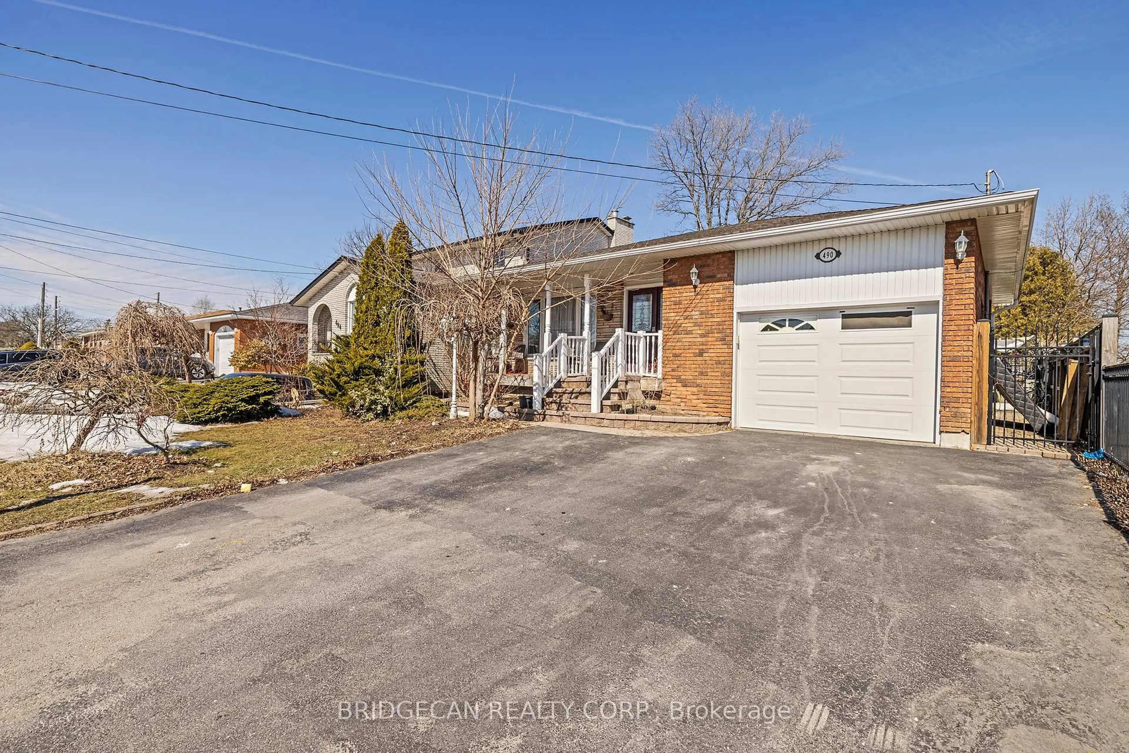 Unknown for 490 Queen Victoria Dr, Hamilton Ontario L8W 1G9