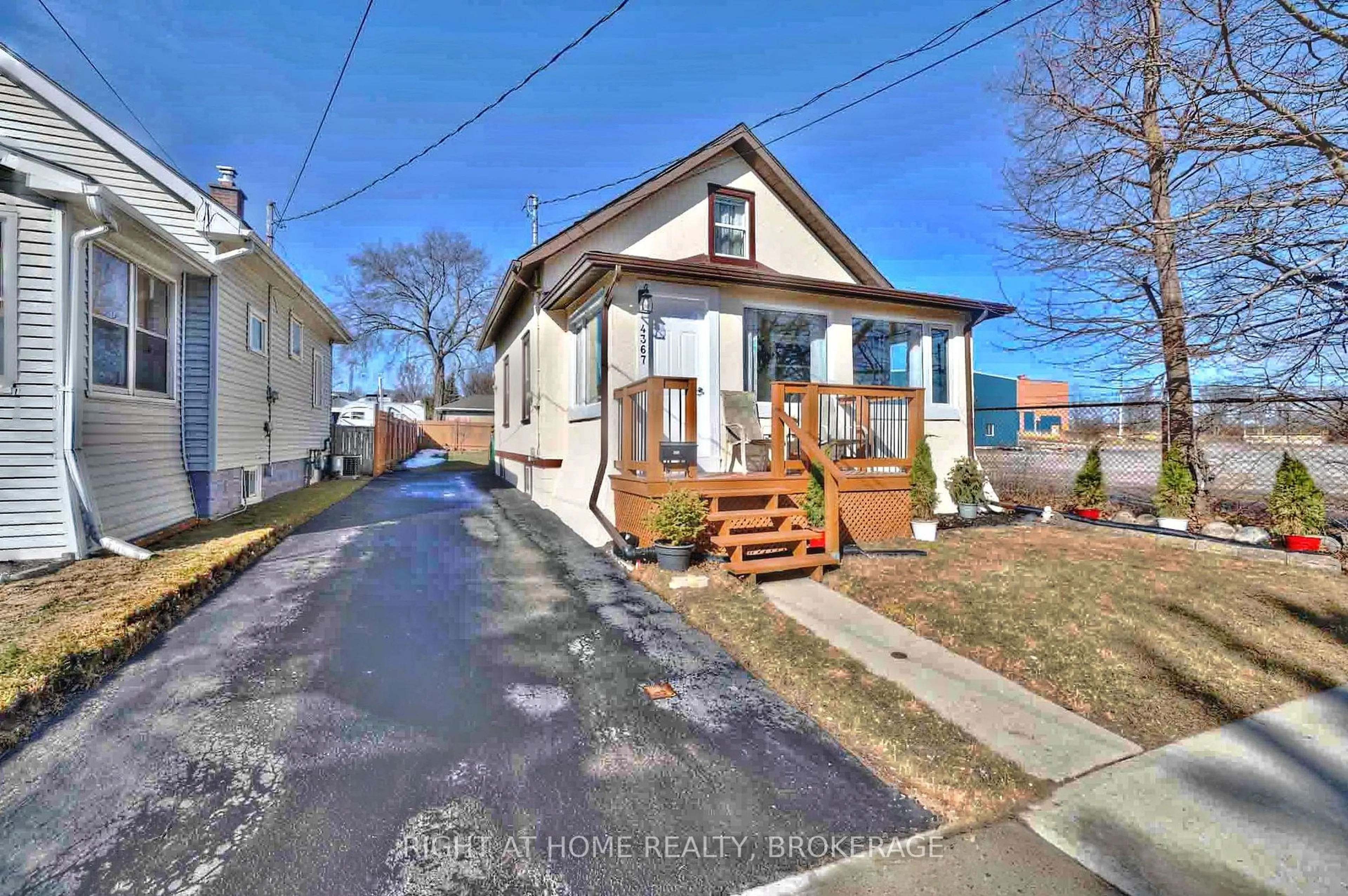 Unknown for 4367 Homewood Ave, Niagara Falls Ontario L2E 4X3