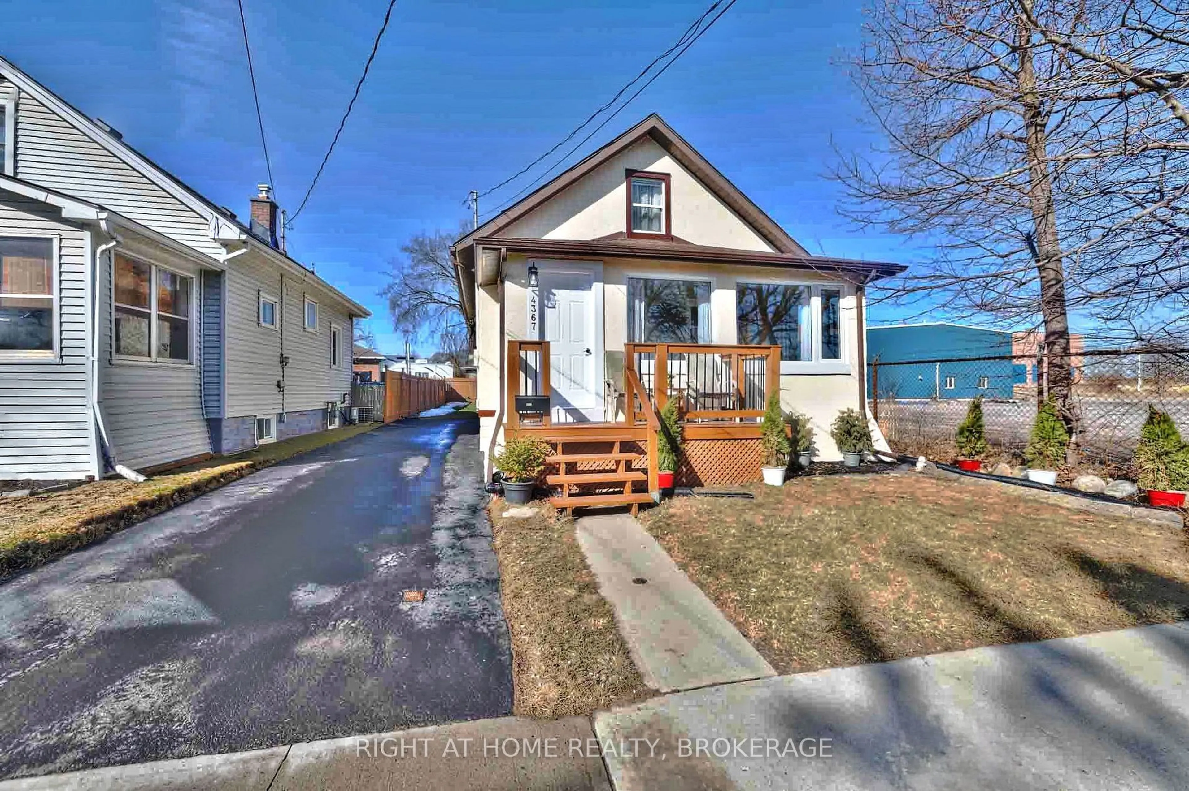 Unknown for 4367 Homewood Ave, Niagara Falls Ontario L2E 4X3