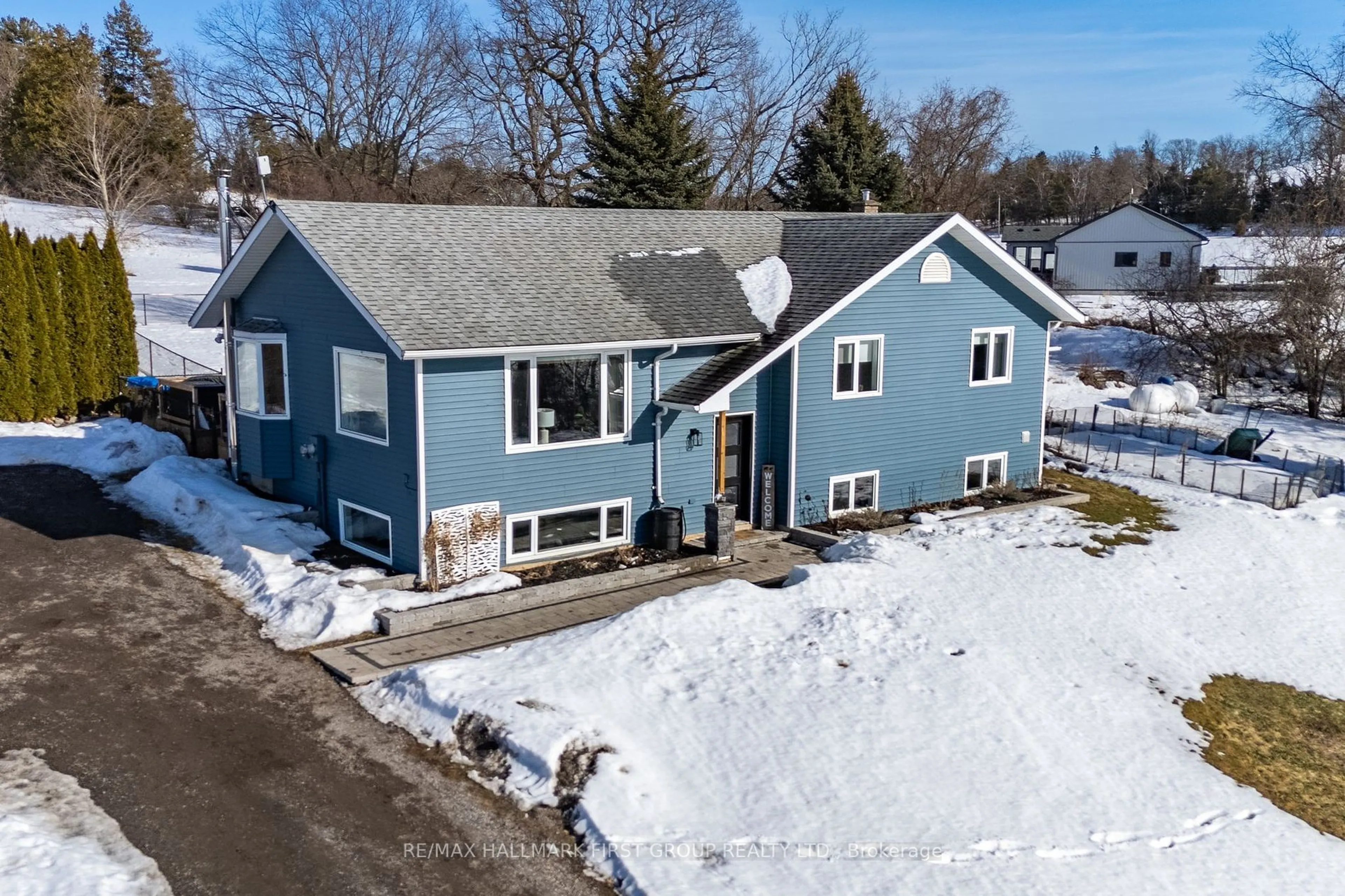 A pic from outside/outdoor area/front of a property/back of a property/a pic from drone, street for 5207 Goose Creek Rd, Alnwick/Haldimand Ontario N7M 5J3