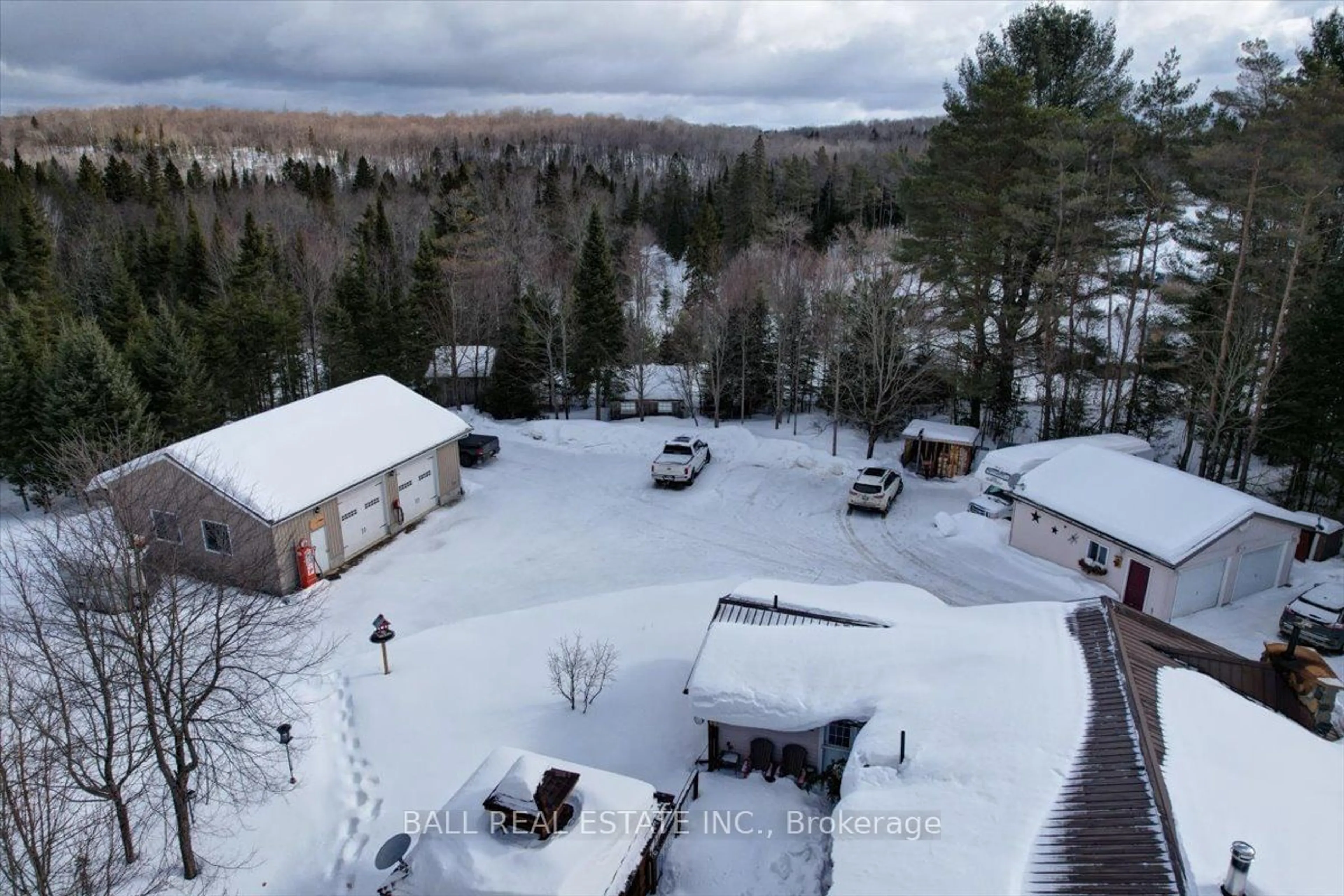 A pic from outside/outdoor area/front of a property/back of a property/a pic from drone, mountain view for 5794 Highway 620, Wollaston Ontario K0L 1P0