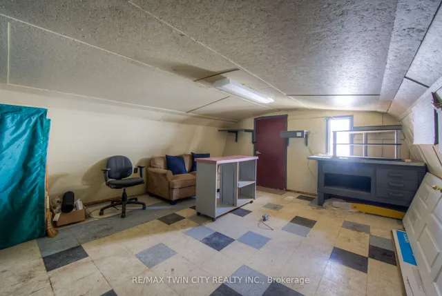 Additional property image - 301 Highland Rd