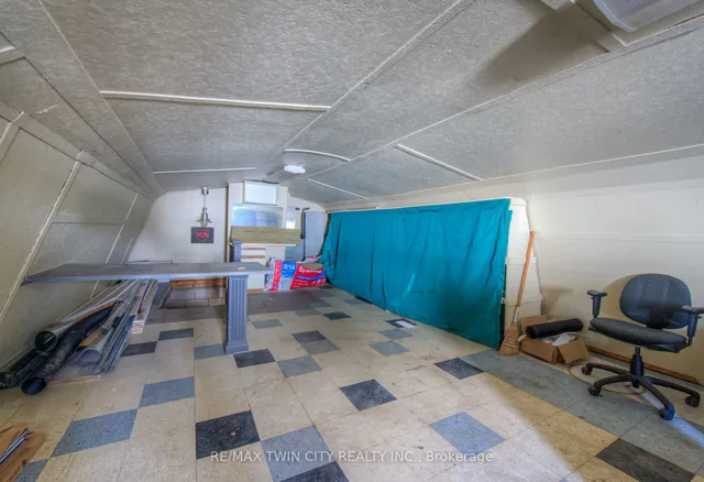 Additional property image - 301 Highland Rd