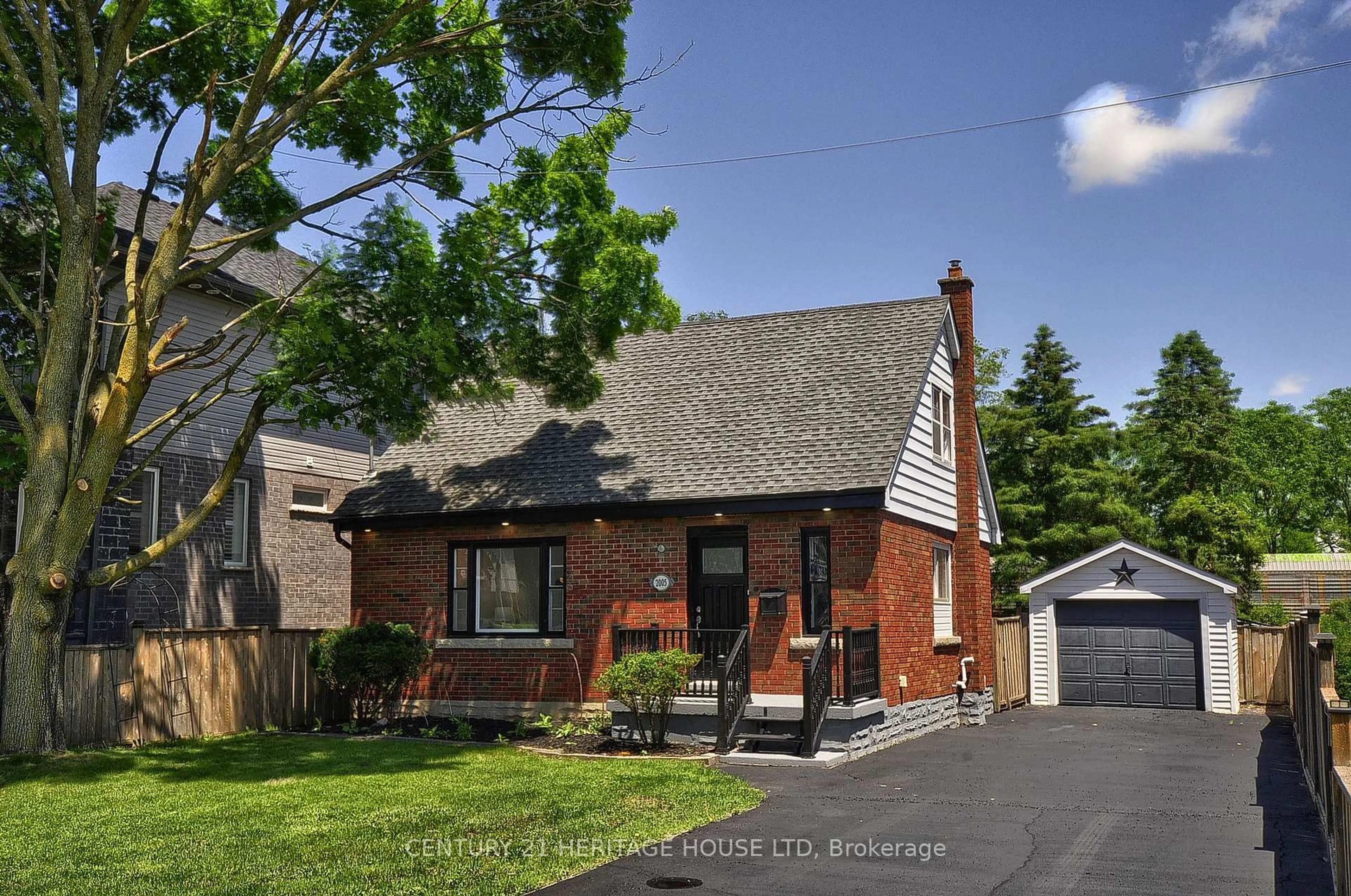 Home with brick exterior material, street for 2005 Coronation Blvd, Cambridge Ontario N3H 3S1