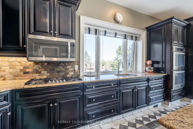 Additional property image - 11 Palomino Dr