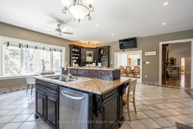 Additional property image - 11 Palomino Dr