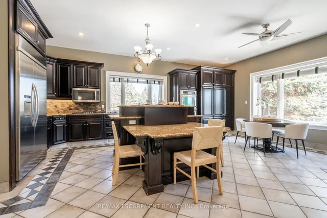 Additional property image - 11 Palomino Dr