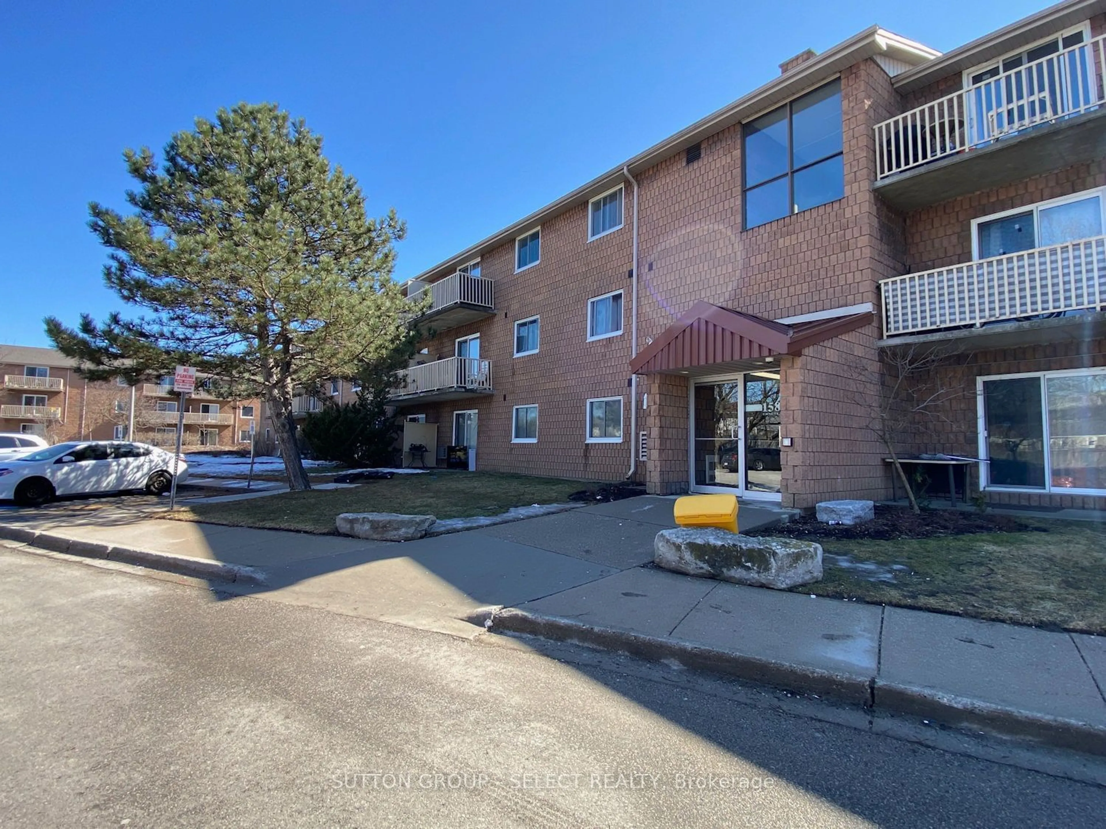 A pic from outside/outdoor area/front of a property/back of a property/a pic from drone, street for 1588 Ernest Ave #208, London Ontario N6E 2S7