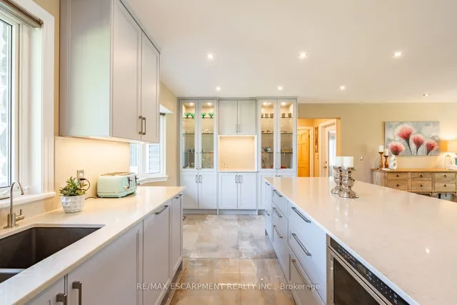 Additional property image - 399 Old Brock Rd
