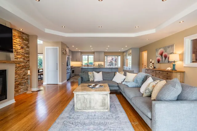 Additional property image - 399 Old Brock Rd