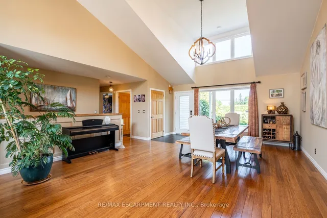 Additional property image - 399 Old Brock Rd