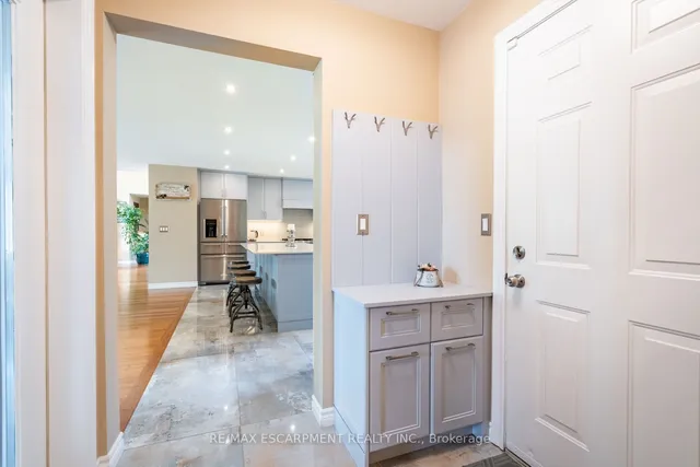 Additional property image - 399 Old Brock Rd
