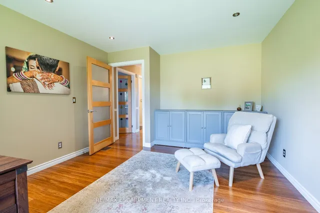 Additional property image - 399 Old Brock Rd