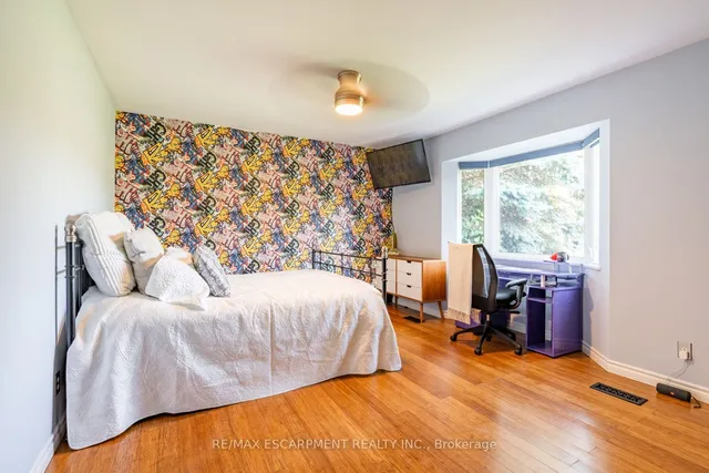 Additional property image - 399 Old Brock Rd
