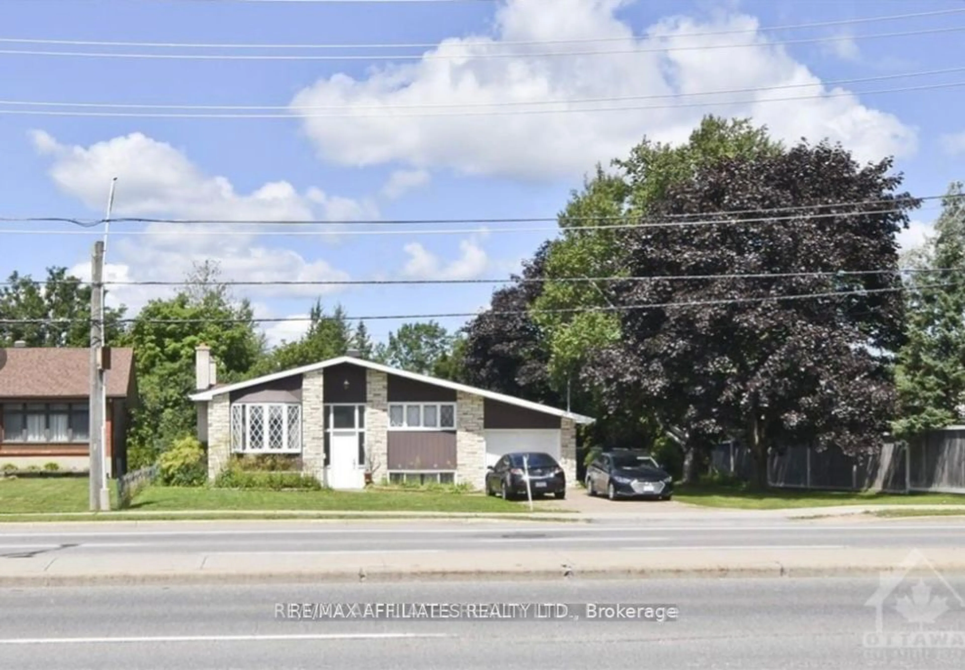 Blurry image for 4347 INNES Rd, Ottawa Ontario K1C 1T1