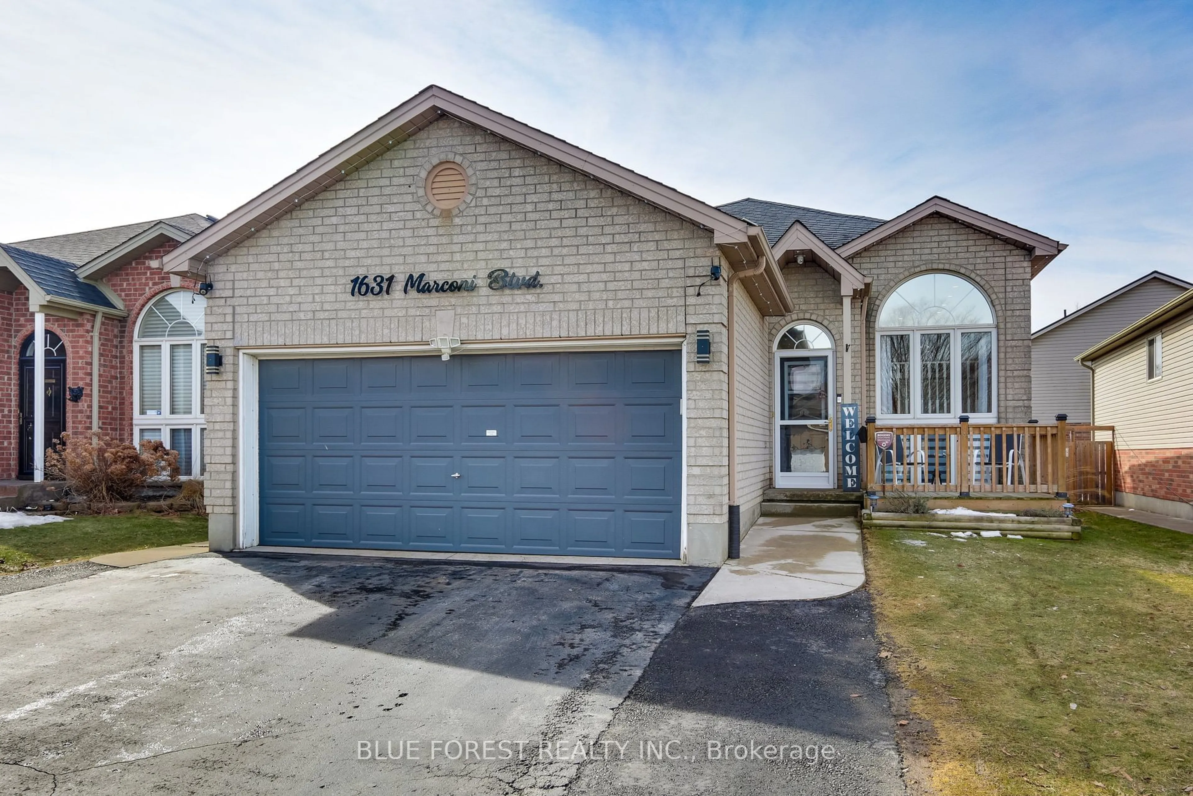 Home with brick exterior material, street for 1631 Marconi Blvd, London Ontario N5V 5E7