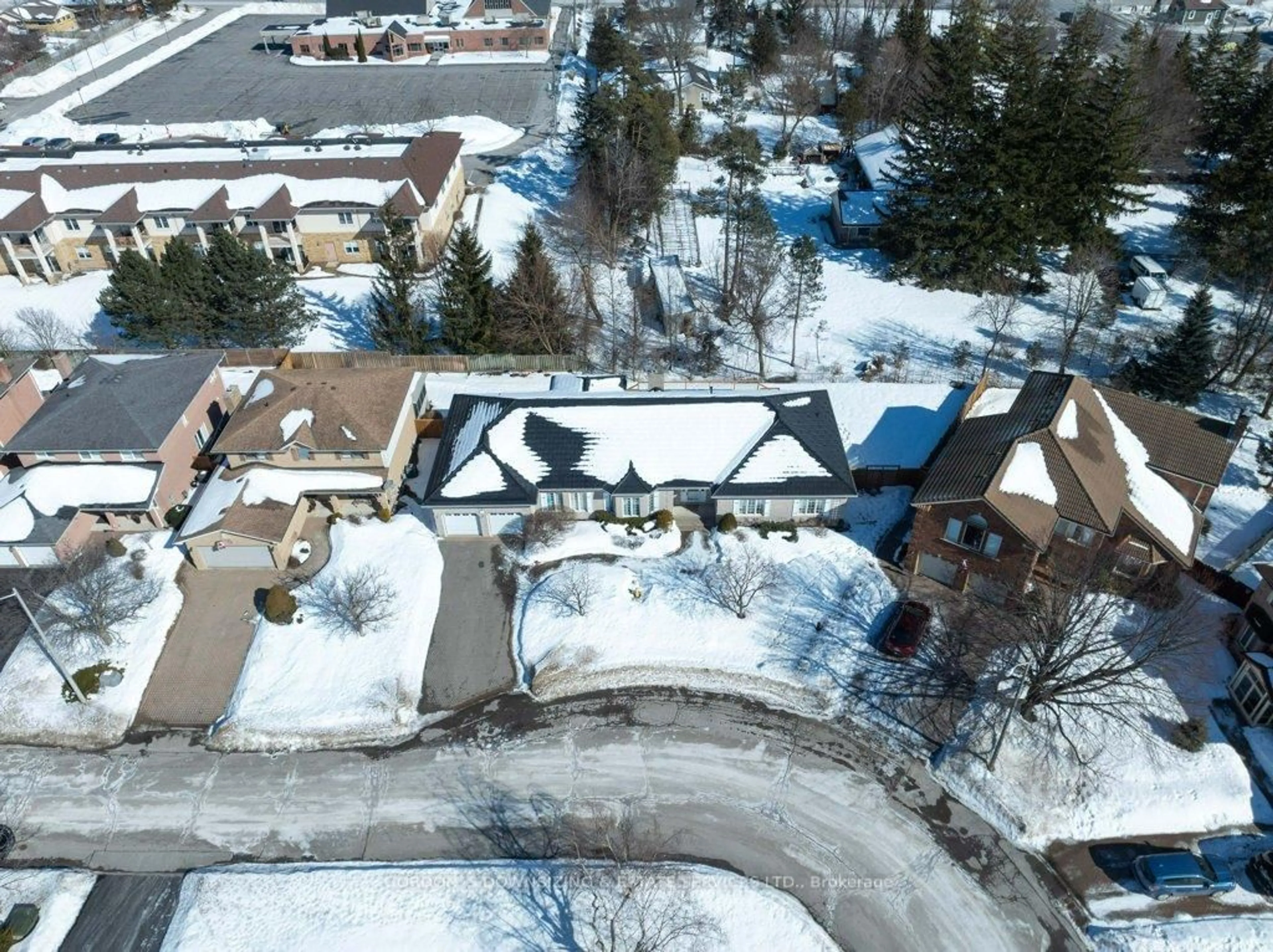 A pic from outside/outdoor area/front of a property/back of a property/a pic from drone, street for 23 Northumberland Blvd, Quinte West Ontario K8V 6L6