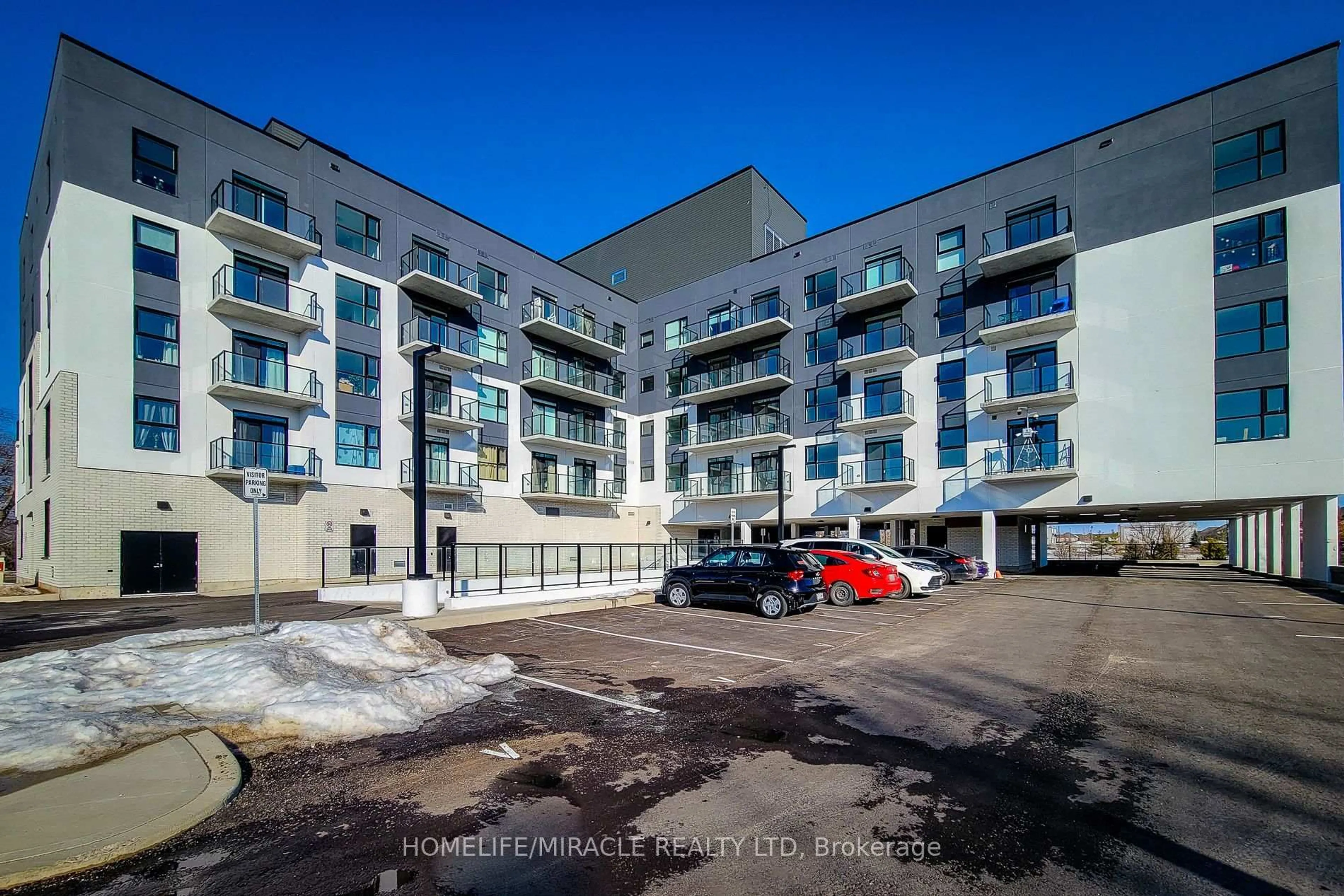 A pic from outside/outdoor area/front of a property/back of a property/a pic from drone, building for 1936 Rymal Rd #518, Hamilton Ontario L0R 1P0