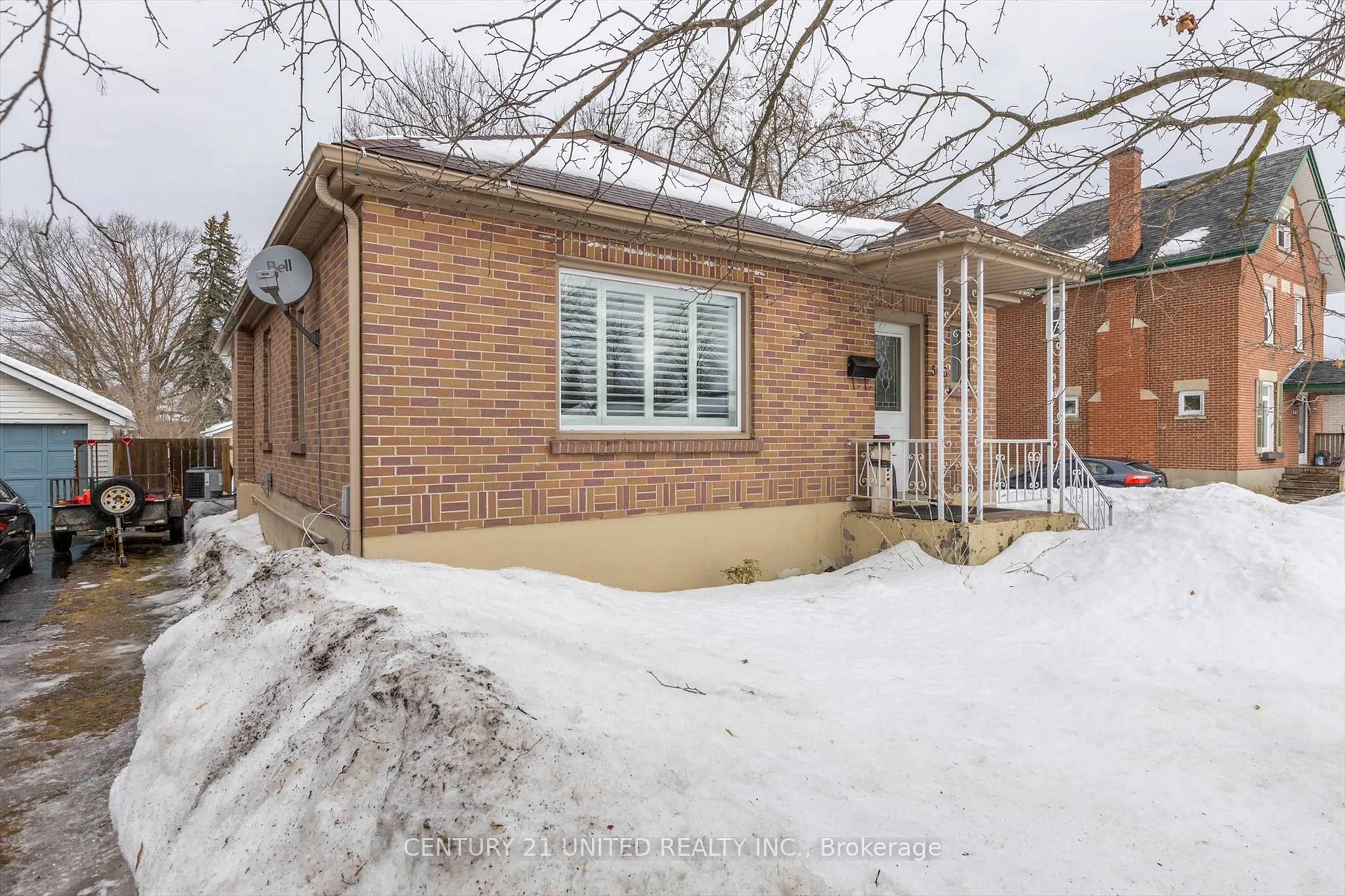 Home with brick exterior material, street for 566 Cameron St, Peterborough South Ontario K9J 3Z5