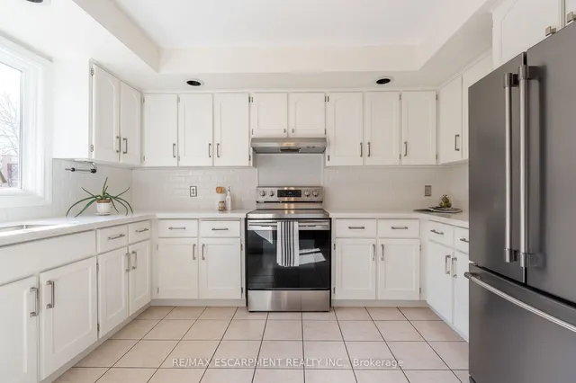 Additional property image - 7 Chert Ave