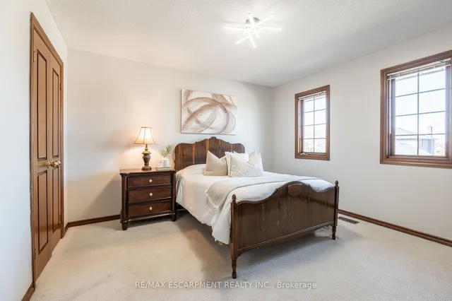 Additional property image - 7 Chert Ave